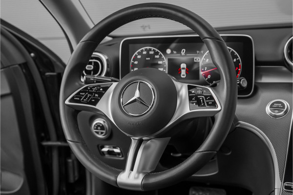 Mercedes-Benz C-Klasse 180 Luxury Line Avantgarde Pano Leder Camera Matrix LED