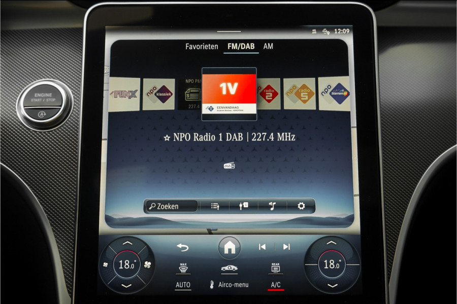 Mercedes-Benz C-Klasse 180 Luxury Line Avantgarde Pano Leder Camera Matrix LED