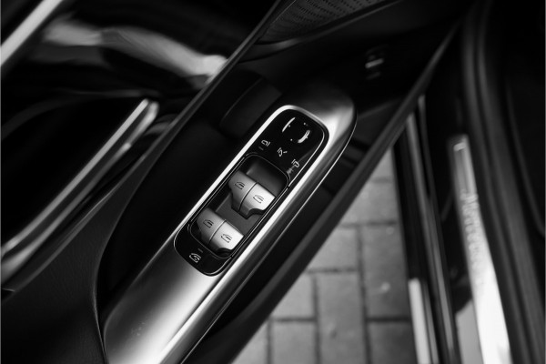 Mercedes-Benz C-Klasse 180 Luxury Line Avantgarde Pano Leder Camera Matrix LED