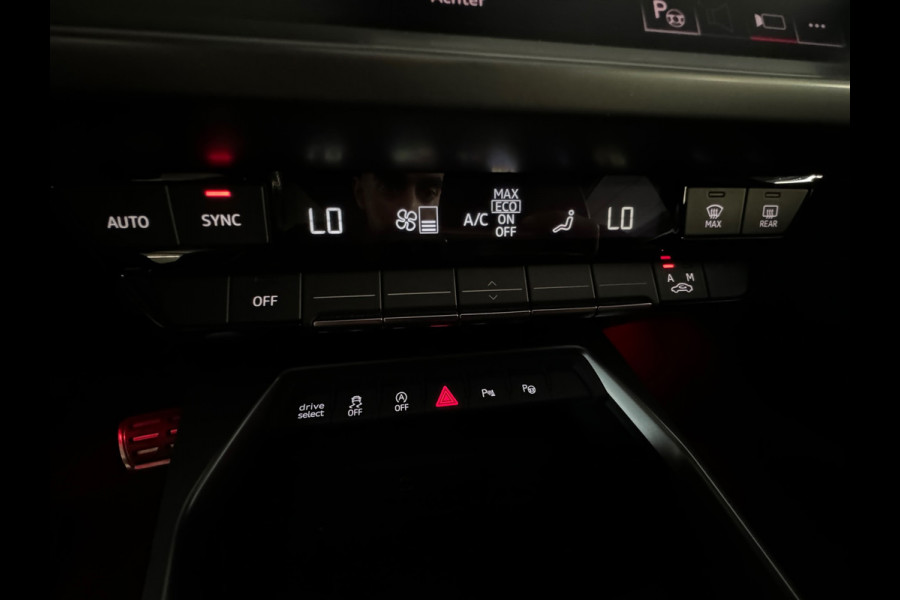Audi A3 Sportback 35 TFSI S edition Pano|Sfeer|Camera|Keyless|ACC|Lane