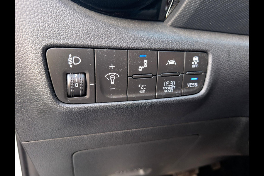 Hyundai Kona 1.6 GDI HEV Fashion | Climate | Trekhaak 1300kg |  Blindspot | Adaptive CC | Camera | HUD |