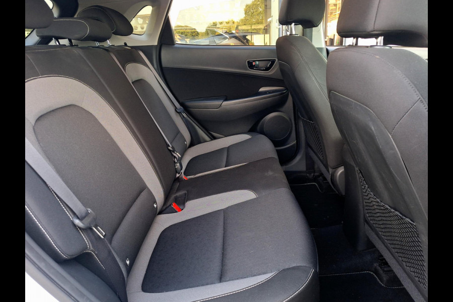 Hyundai Kona 1.6 GDI HEV Fashion | Climate | Trekhaak 1300kg |  Blindspot | Adaptive CC | Camera | HUD |