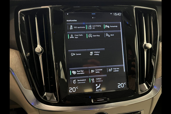 Volvo V60 2.0 D3 / BTW / CarPlay / Memory / Leder / Keyless