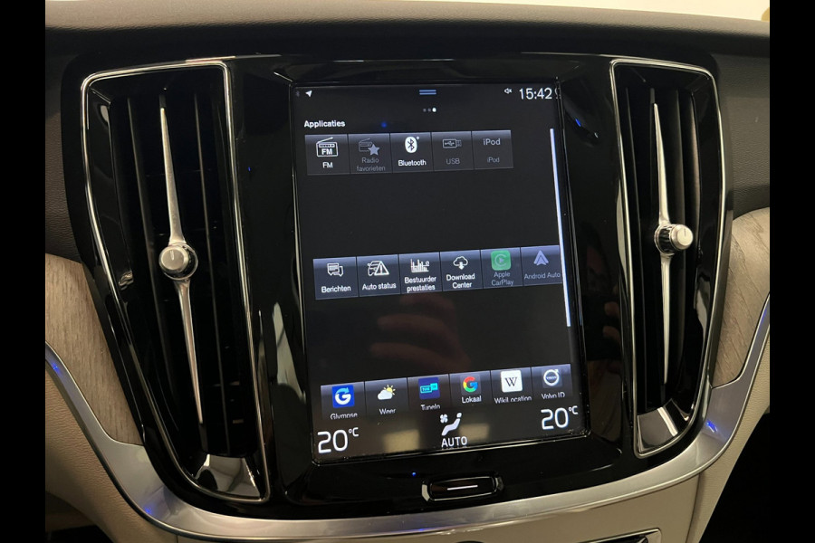 Volvo V60 2.0 D3 / BTW / CarPlay / Memory / Leder / Keyless