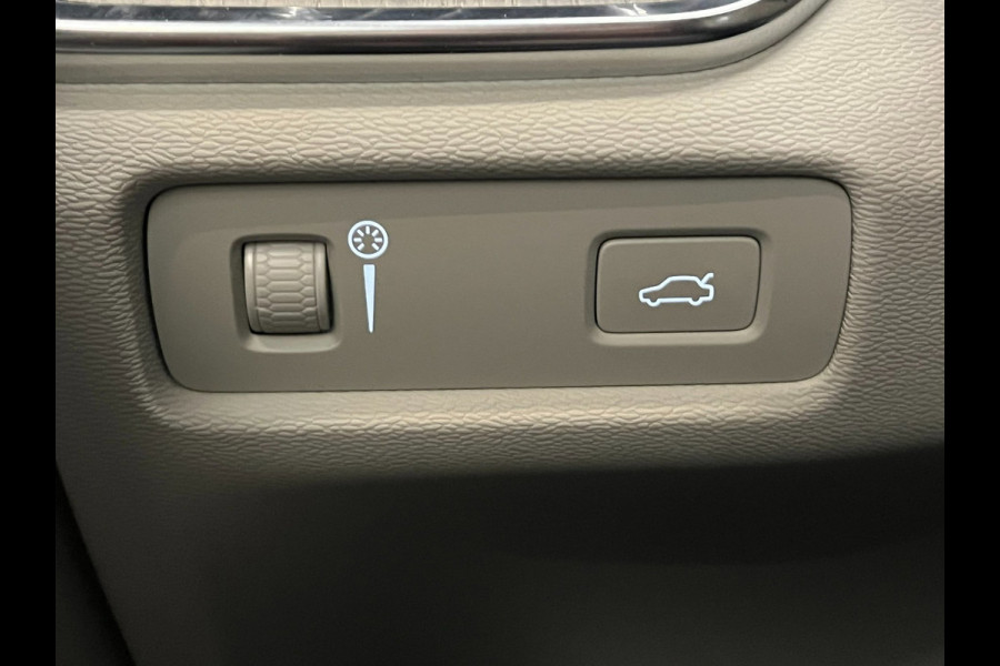 Volvo V60 2.0 D3 / BTW / CarPlay / Memory / Leder / Keyless