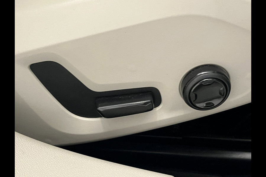 Volvo V60 2.0 D3 / BTW / CarPlay / Memory / Leder / Keyless