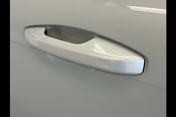 Volvo XC40 1.5 T5 Recharge / Nieuwe Accu / Dealer onderhouden