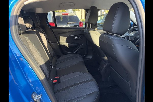 Peugeot 208 1.2 PureTech Allure ✓D-riem vv in 10-2025✓1e Eigenaar✓360° Camera✓Carplay✓Navi✓101pk✓LED✓Clima✓Cruise✓6 Bak✓Pdc✓Lm velgen✓Halfleder✓Recent beurt gehad✓N.A.P✓Apk tot 08-2028