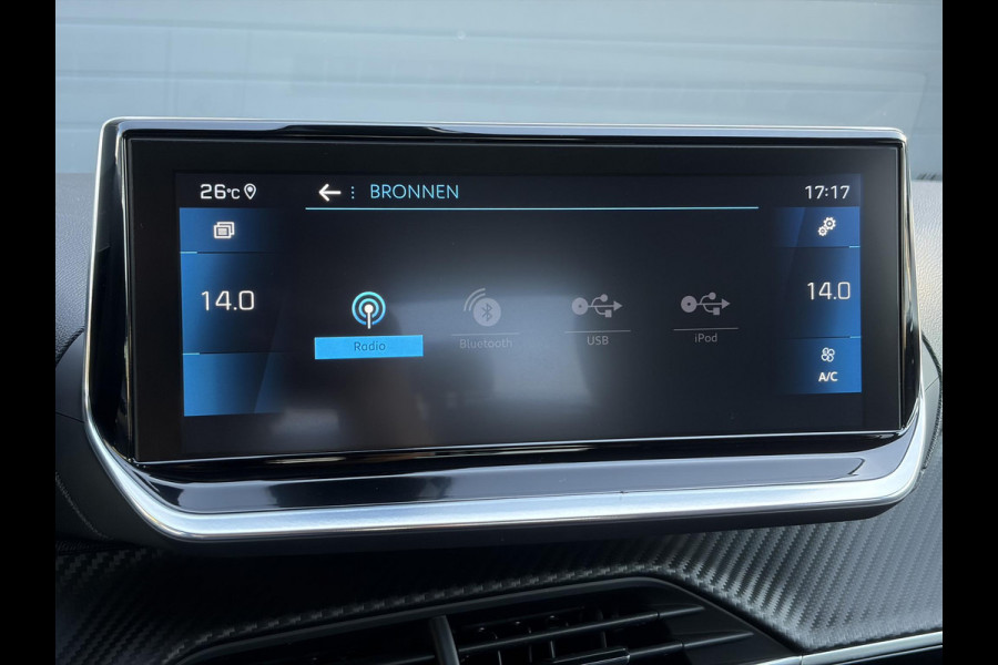 Peugeot 208 1.2 PureTech Allure ✓D-riem vv in 10-2025✓1e Eigenaar✓360° Camera✓Carplay✓Navi✓101pk✓LED✓Clima✓Cruise✓6 Bak✓Pdc✓Lm velgen✓Halfleder✓Recent beurt gehad✓N.A.P✓Apk tot 08-2028