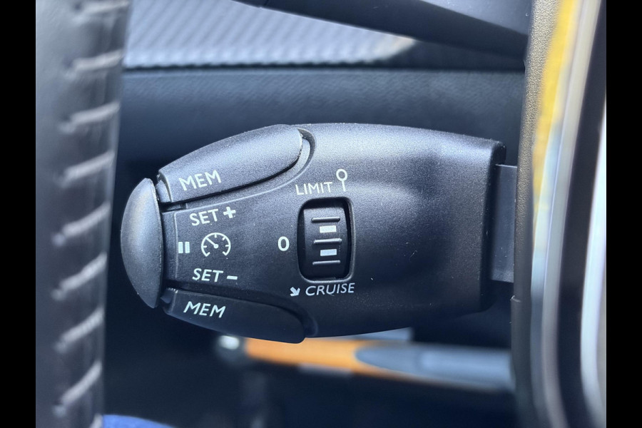 Peugeot 208 1.2 PureTech Allure ✓D-riem vv in 10-2025✓1e Eigenaar✓360° Camera✓Carplay✓Navi✓101pk✓LED✓Clima✓Cruise✓6 Bak✓Pdc✓Lm velgen✓Halfleder✓Recent beurt gehad✓N.A.P✓Apk tot 08-2028
