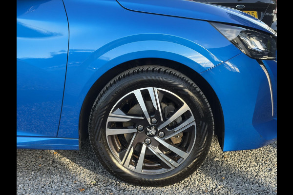 Peugeot 208 1.2 PureTech Allure ✓D-riem vv in 10-2025✓1e Eigenaar✓360° Camera✓Carplay✓Navi✓101pk✓LED✓Clima✓Cruise✓6 Bak✓Pdc✓Lm velgen✓Halfleder✓Recent beurt gehad✓N.A.P✓Apk tot 08-2028