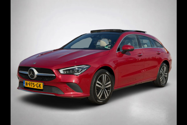 Mercedes-Benz CLA-Klasse Shooting Brake 250e Solution AMG Limited (NL-auto, Goed OnderH, Panorama, SfeerV, Carplay, Lane Assist)