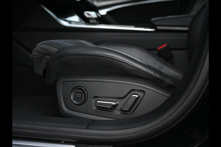 Audi A6 Avant RS 6 TFSI quattro | Achterasbesturing | VOSSEN Velgen | B&O | 360 Camera | Luchtvering | Memory Seat | Stoelverwarming V+A | Stuurverwarming | Ambiance Interieur | Trekhaak |