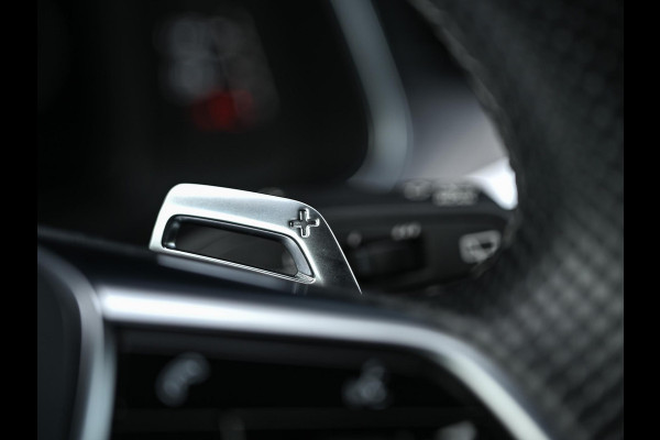 Audi A6 Avant RS 6 TFSI quattro | Achterasbesturing | VOSSEN Velgen | B&O | 360 Camera | Luchtvering | Memory Seat | Stoelverwarming V+A | Stuurverwarming | Ambiance Interieur | Trekhaak |