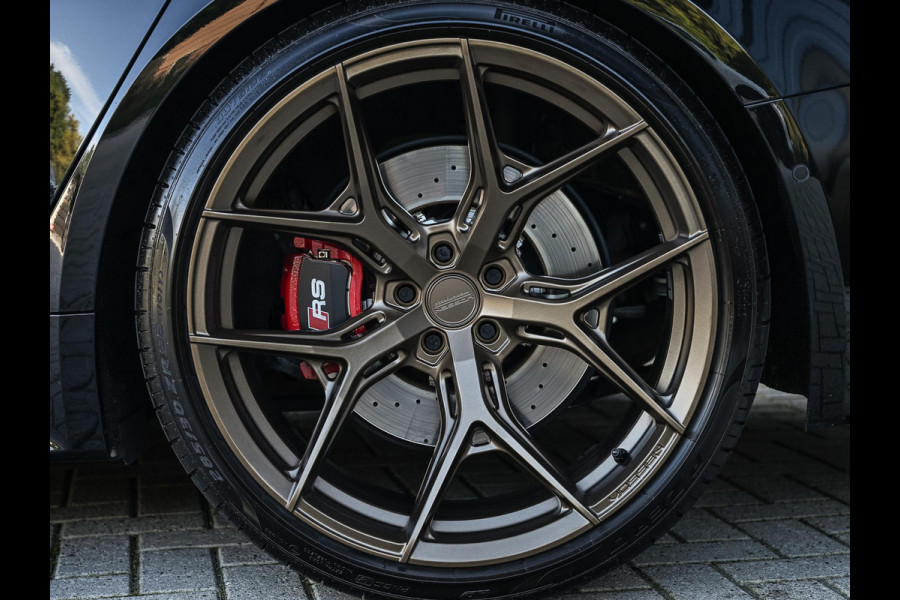 Audi A6 Avant RS 6 TFSI quattro | Achterasbesturing | VOSSEN Velgen | B&O | 360 Camera | Luchtvering | Memory Seat | Stoelverwarming V+A | Stuurverwarming | Ambiance Interieur | Trekhaak |