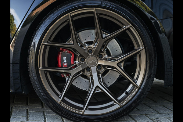 Audi A6 Avant RS 6 TFSI quattro | Achterasbesturing | VOSSEN Velgen | B&O | 360 Camera | Luchtvering | Memory Seat | Stoelverwarming V+A | Stuurverwarming | Ambiance Interieur | Trekhaak |