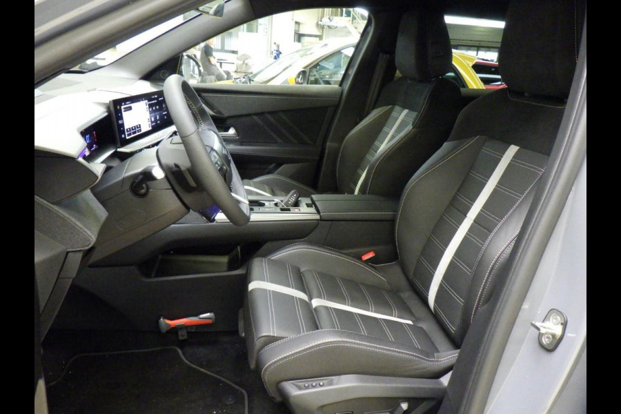 Opel Grandland 1.6 Turbo Plug-in-Hybrid Business Edition Leder interieur | Panoramadak