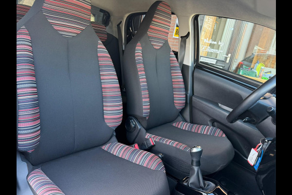 Citroën C1 1.0 VTi Feel | 2E EIGENAAR | 82.229 KM | CARPLAY | CAMERA | AIRCO | PRIVACY GLASS |