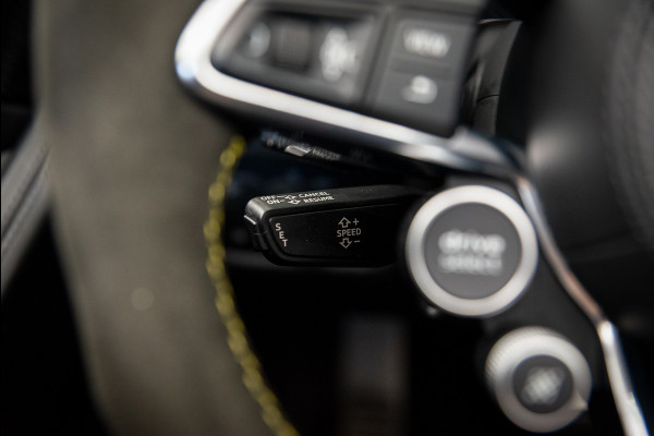 Audi R8 Spyder 5.2 performance quattro / Buckets / Capristo / Keramisch / Non OPF / B&O / Exclusive