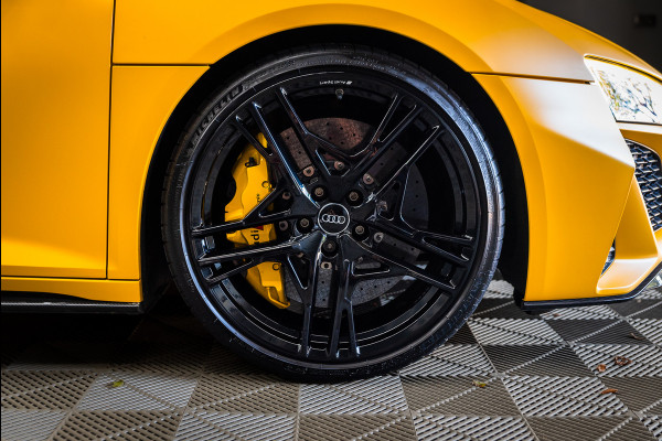 Audi R8 Spyder 5.2 performance quattro / Buckets / Capristo / Keramisch / Non OPF / B&O / Exclusive