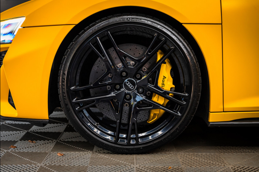 Audi R8 Spyder 5.2 performance quattro / Buckets / Capristo / Keramisch / Non OPF / B&O / Exclusive