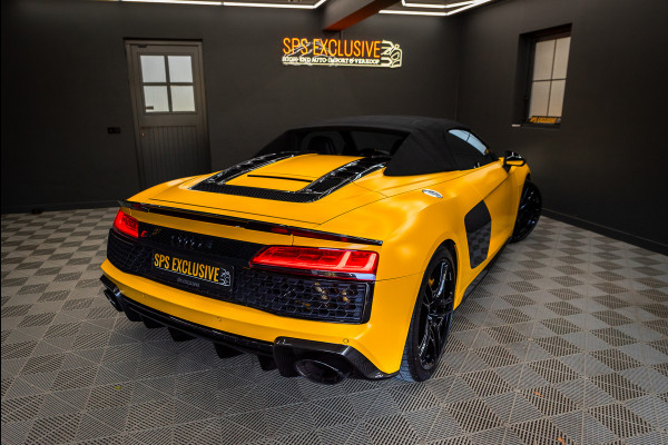 Audi R8 Spyder 5.2 performance quattro / Buckets / Capristo / Keramisch / Non OPF / B&O / Exclusive