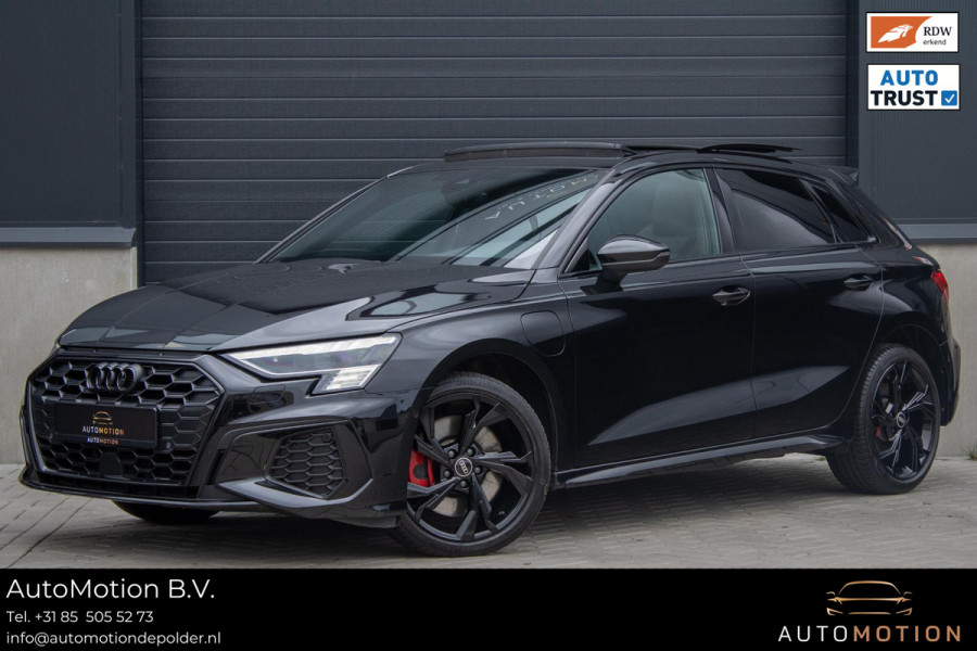 Audi A3 Sportback 45 TFSIe S edition Comp PANO RS STOELEN MAXTON MATRIX CAMERA