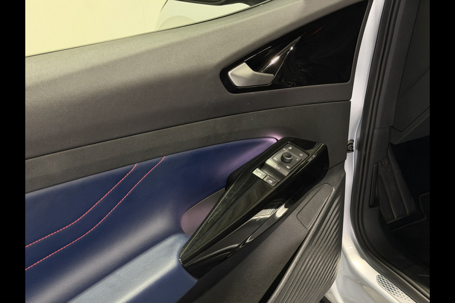 Volkswagen ID.5 GTX 77 kWh | ACC | Panoramadak | Keyless | Adaptief sportonderstel | Warmtepomp | Trekhaak