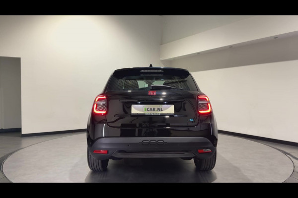 Fiat 600E RED 54 kWh | Apple CarPlay - Android Auto | LED lampen voor & achter | Hill Hold