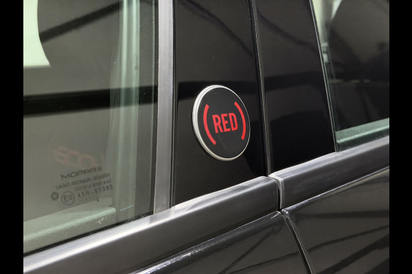 Fiat 600E RED 54 kWh | Apple CarPlay - Android Auto | LED lampen voor & achter | Hill Hold