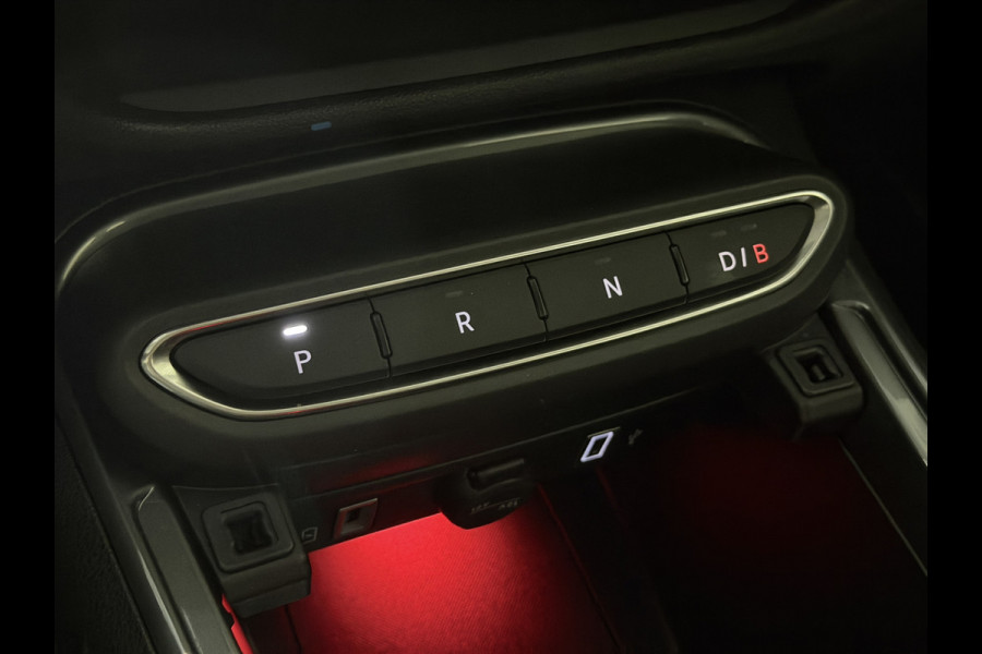 Fiat 600E RED 54 kWh | Apple CarPlay - Android Auto | LED lampen voor & achter | Hill Hold
