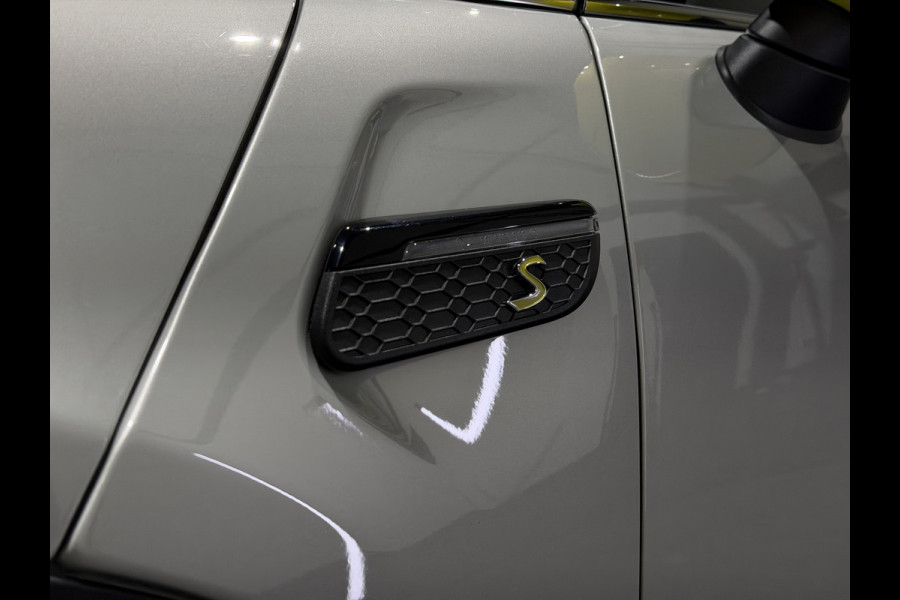 MINI Electric MINI Yours 33 kWh | Panoramadak | Voorstoelen verwarmd | Apple CarPlay - Android Auto
