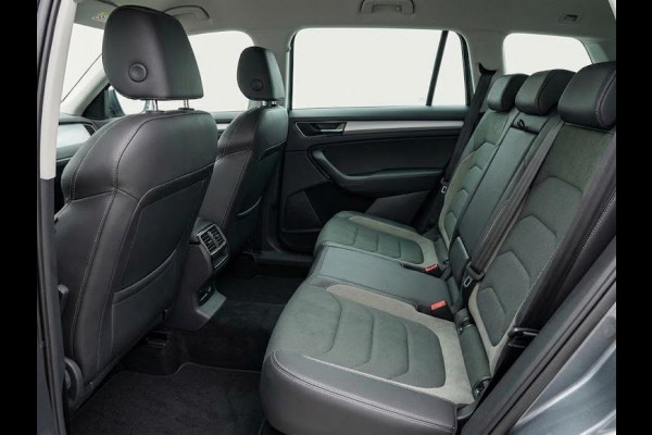Škoda Kodiaq 1.5 TSI Business Edition 150pk | Navigatiesysteem  |Assistentie Pakket | Apple Carplay/Android Auto | Cruise control,  | Climate control |  LED koplampen |  lederen/stof bekleding |  lichtmetalen velgen 18" |