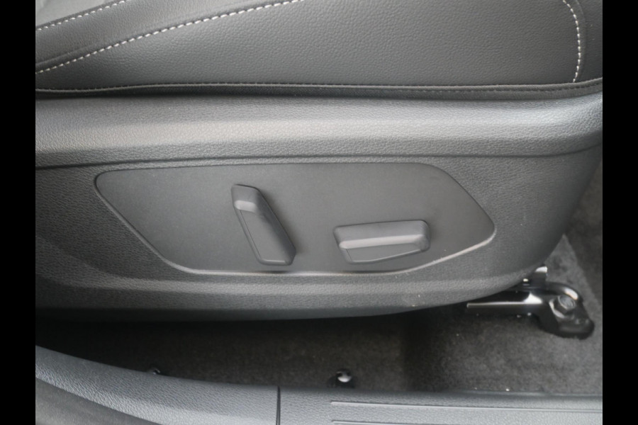 Kia Sportage 1.6 T-GDi Plug-in Hybrid AWD DynamicPlusLine | Schuif/kantel | Navi | Camera | Stoel/stuur verwarming | Elektrische stoelen