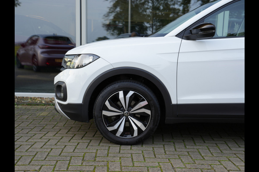 Volkswagen T-Cross 1.0 TSI Life | Cruise control adaptief | LED | Draadloze telefoonlader |