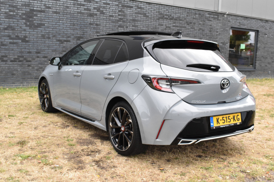 Toyota Corolla 2.0 Hybrid GR-Sport Plus Pano Bi-tone Automaat 10 jaar toyota garantie