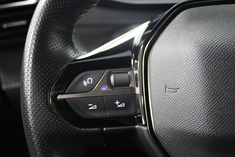 Peugeot 208 1.2 PureTech GT Stoelverw|Side assist|Carplay|Cruise