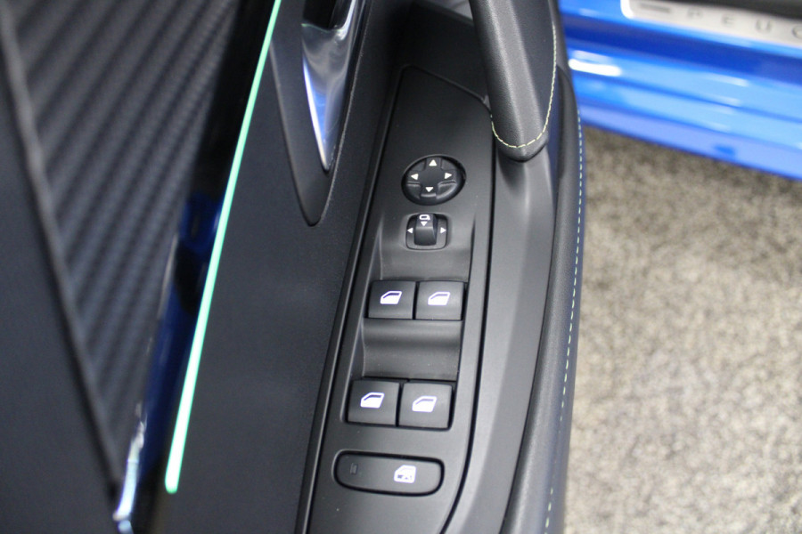 Peugeot 208 1.2 PureTech GT Stoelverw|Side assist|Carplay|Cruise