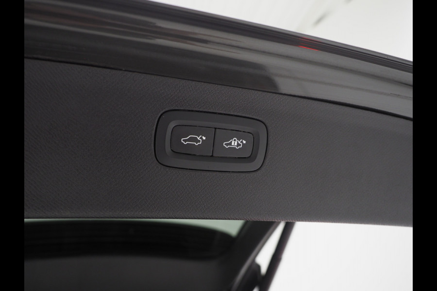 Volvo XC90 2.0 T8 Recharge AWD Inscription 7p Long range | Leder | Trekhaak | Pilot Assist | Memory | Camera | Keyless | BLIS | Carplay