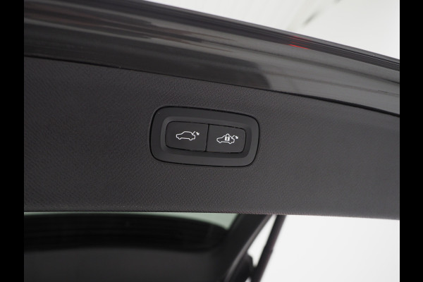 Volvo XC90 2.0 T8 Recharge AWD Inscription 7p Long range | Leder | Trekhaak | Pilot Assist | Memory | Camera | Keyless | BLIS | Carplay