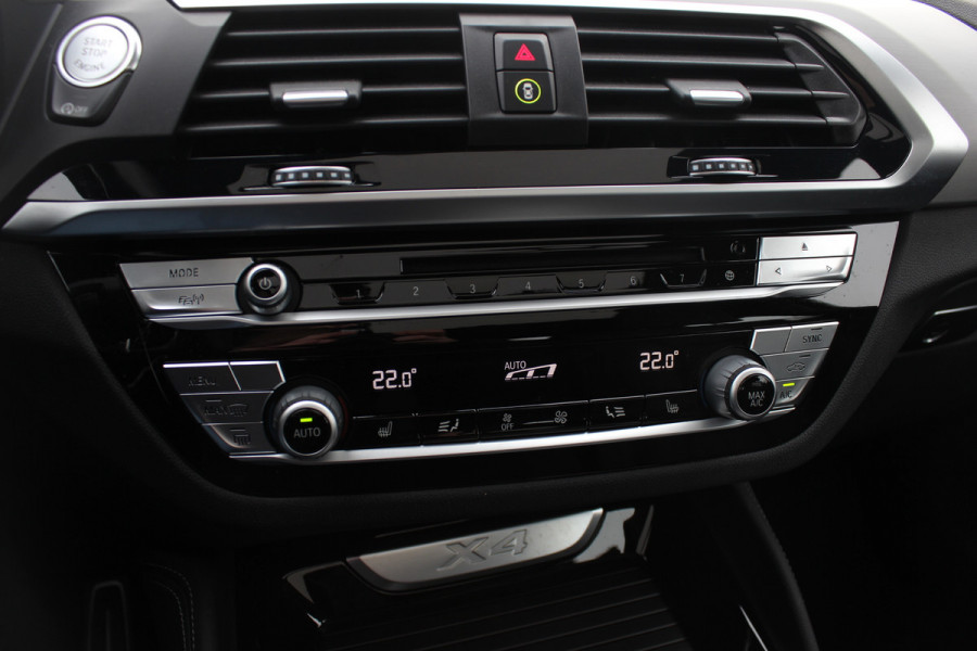 BMW X4 xDrive20i High Exe. M Sport / Panoramadak / 360Camera / Leder / 20'' / Harman Kardon / Navigatie / Dodehoek / DAB / Stoelverwarming / ACC