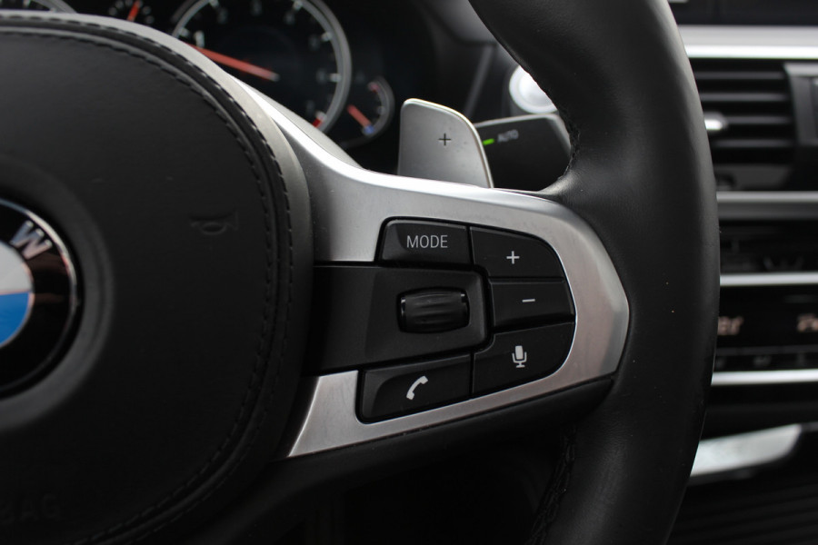 BMW X4 xDrive20i High Exe. M Sport / Panoramadak / 360Camera / Leder / 20'' / Harman Kardon / Navigatie / Dodehoek / DAB / Stoelverwarming / ACC
