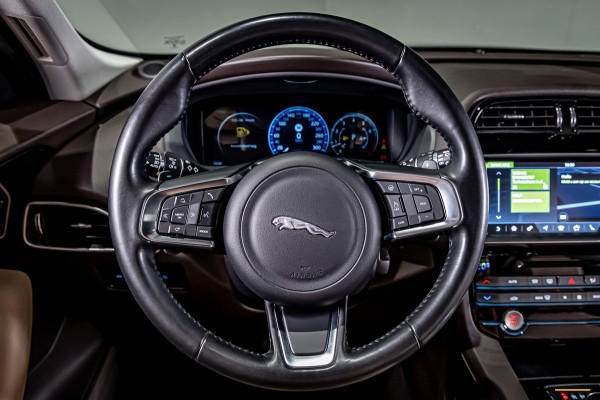 Jaguar F-Pace 2.0 Portfolio AWD 30t|NAP|Pano|Memory|Meridian