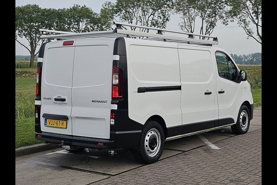 Renault Trafic 2.0 dCi 120 T29 L2H1 Comfort 2x Zijdeur, Cruise, Airco, Pdc, Carplay, Navi, Oh-historie, Trekhaak, Imperiaal, 1e eigenaar