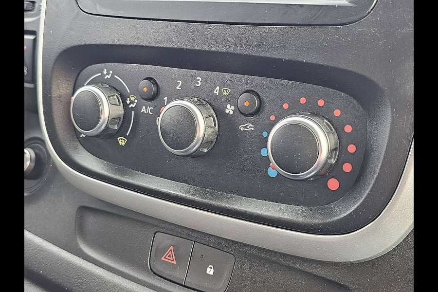 Renault Trafic 2.0 dCi 120 T29 L2H1 Comfort 2x Zijdeur, Cruise, Airco, Pdc, Carplay, Navi, Oh-historie, Trekhaak, Imperiaal, 1e eigenaar