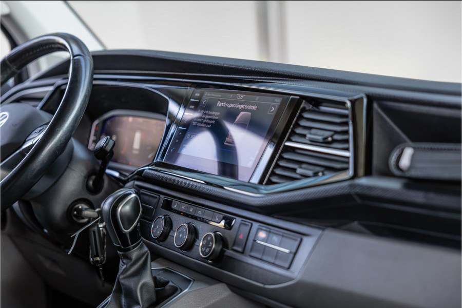 Volkswagen Transporter 2.0 TDI BULLI | ACC | Bi-Xenon | Virtual Cockpit | CarPlay | Discover Pro | Camera | Navigatie | MF Stuur | Nieuwe APK