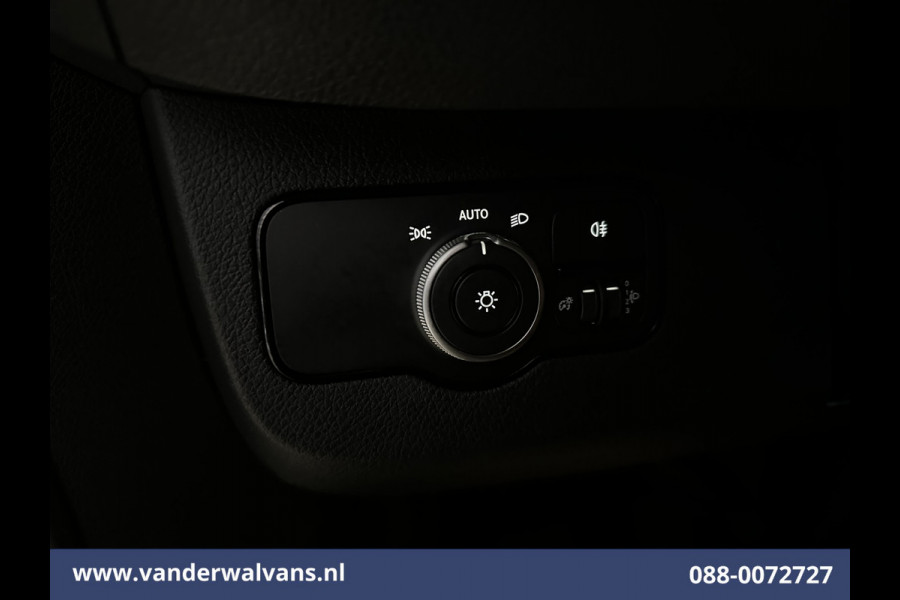 Mercedes-Benz Sprinter 211 CDI 115pk L2H2 Euro6 Airco | Camera | Trekhaak | Bijrijdersbank Bluetooth Telefoonvoorbereiding