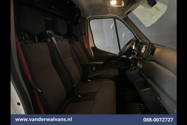 Renault Master 2.3 dCi 136pk L2H2 Euro6 Airco | Navigatie | Camera | Trekhaak | Cruisecontrol Parkeersensoren, Bijrijdersbank