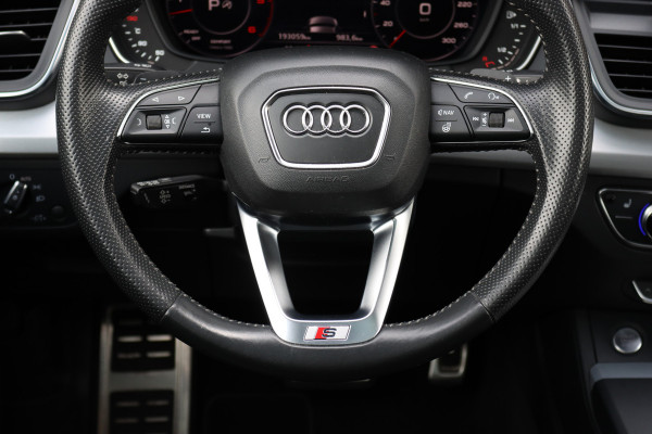 Audi Q5 3.0 TDI Quattro Sport S Line Black Edition | Luchtvering | Bang&Olufsen | ACC | Nappa Leder | Memory | Surround Camera | Stoelverwarming V+A | Panoramadak |