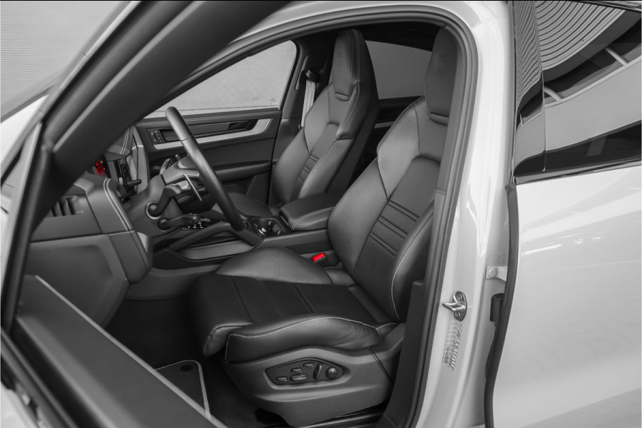 Porsche Cayenne Coupé 3.0 E-Hybrid Sport Design Pano ACC Stoelventilatie 18-wegs Bose 22"